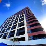Iate Plaza By Escala Imoveis